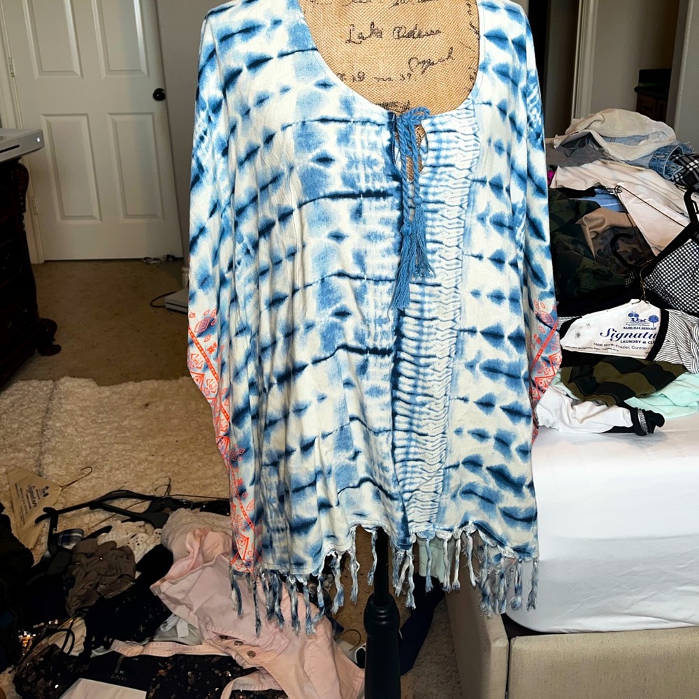 Billabong beachy dress or a cover-up